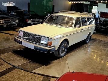 Volvo 245 (full retro spec)