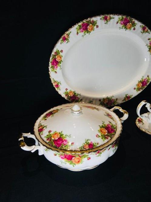 Royal Albert - Tafelservies (3) - Old Country Roses -, Antiek en Kunst, Antiek | Meubels | Tafels