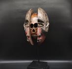 Ongelooflijk masker - Kongo vili - DR Congo (Zonder, Antiek en Kunst