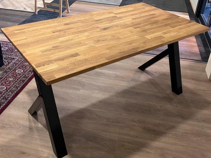 Yverig bureau | 160x80cm, Zakelijke goederen, Kantoor en Winkelinrichting | Kantoormeubilair en Inrichting