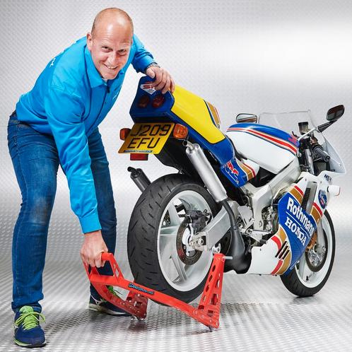 Datona MotoGP Paddockstand achterwiel - Honda rood - Datona, Motoren, Onderdelen | Merk-onafhankelijk, Nieuw, Ophalen of Verzenden