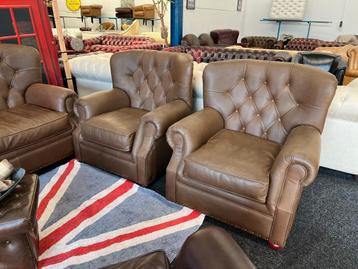 Luxe Bruin Rund Leren 3-delig Chesterfield Bankstel 3-1-1 beschikbaar voor biedingen