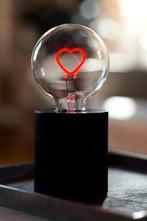 Bailey LED Silhouette Hart G95 E27 2W 40lm Rood | dimbaar, Ophalen of Verzenden, Nieuw