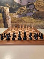 Schaakspel - Loodverzwaard Staunton schaakspel ( king 9 cm.)