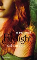 Ziel van vuur / Firelight / 1 9789020679144 Sophie Jordan, Verzenden, Zo goed als nieuw, Sophie Jordan