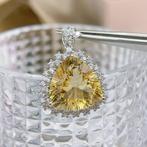 ***NIET VOOR DEVEILING*** Sunburst Luxe: Trillion-geslepen