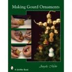 Making gourd ornaments for holiday decorating,  fo, Ophalen of Verzenden, Nieuw