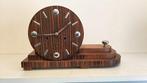 Klok - Art Deco ( Bauhaus ) -kastklok-