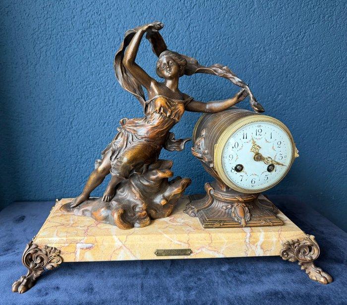 Figurale pendule - Brons, Messing - 1880-1920 - Aurore -, Antiek en Kunst, Antiek | Klokken