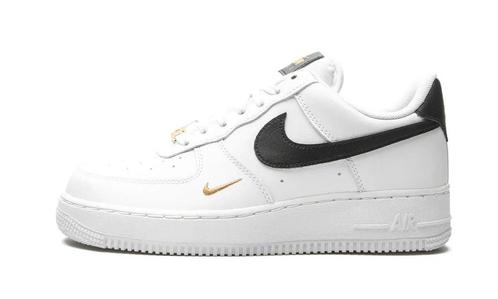 Nike Air Force 1 Low 07 Essential White Black Gold Mini S..., Kleding | Dames, Schoenen, Sneakers of Gympen, Nieuw, Verzenden