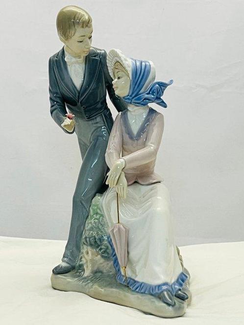 Nao by Lladró - sculptuur, Pareja de Enamorados - 27 cm -, Antiek en Kunst, Antiek | Glas en Kristal