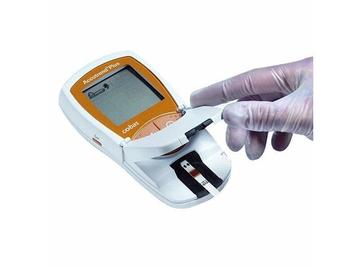 Roche Accutrend Plus meter Glucose, Trygliceride, Lactaat beschikbaar voor biedingen