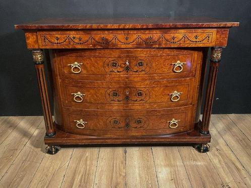 Commode - Wortelnotenhout, Antiek en Kunst, Antiek | Meubels | Stoelen en Banken