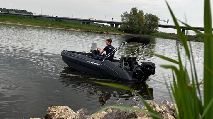 Seastorm 14 advantage incl 25 Pk Yamaha zaterdags geopend, Watersport en Boten, Vis- en Consoleboten, Buitenboordmotor, 10 tot 30 pk