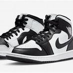 AIR JORDAN   1 Mid INVERT  BLACK WHITE   sneakers  unisex, Kleding | Heren, Schoenen, Overige kleuren, Nieuw, Ophalen of Verzenden