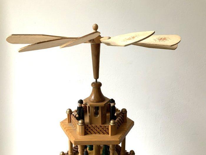 Erzgebirge - Kerstbeeldje - 3 verdiepingen met verschillende, Diversen, Kerst