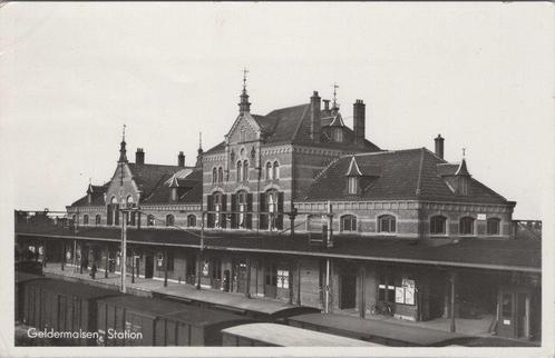 GELDERMALSEN - Station, Verzamelen, Ansichtkaarten | Nederland, Verzenden