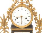 Vuurvergulde bronzen directoire pendule, Frankrijk, Antiek en Kunst, Antiek | Klokken