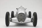 CMC 1:18 - Modelauto - Mercedes-Benz W25, 1934 Eifelrennen, Nieuw