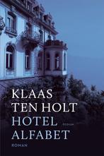 Hotel Alfabet (9789057598685, Klaas Ten Holt), Boeken, Verzenden, Nieuw
