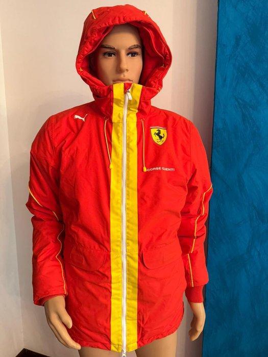 Ferrari - Formule 1 - Winter Jacket Corse Clienti - 2024 -, Verzamelen, Automerken, Motoren en Formule 1