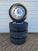 Zomerset Dacia Duster 215/65/16, Auto-onderdelen, Ophalen, 16 inch, Banden en Velgen, Personenwagen