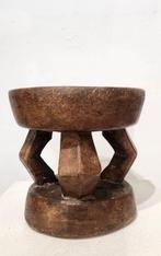 Houten tabouret - Bamileke - Kameroen (Zonder Minimumprijs), Antiek en Kunst