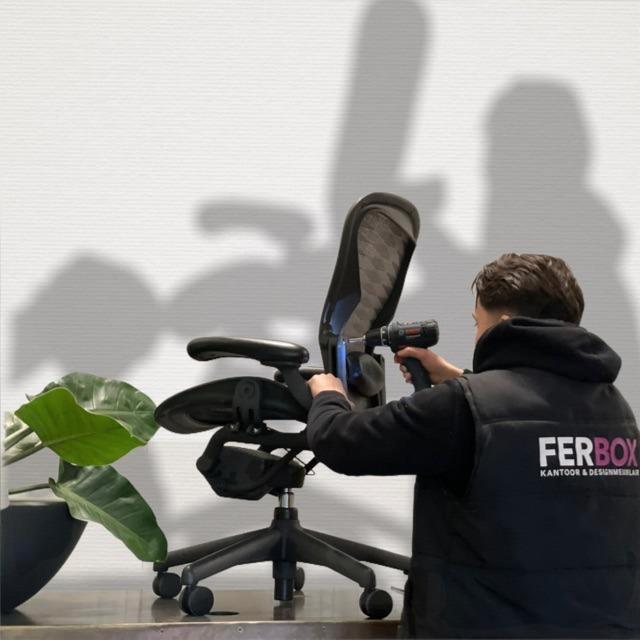 Refurbished Herman Miller Aeron - Herman Miller Specialist, Huis en Inrichting, Bureaustoelen, Bureaustoel, Zwart, Zo goed als nieuw