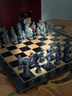 Schaakspel - Mittelalterliches Schachspiel mit 32