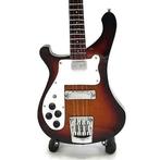 Miniatuur Rickenbacker basgitaar met gratis standaard, Ophalen of Verzenden, Nieuw, Pop, Beeldje of Miniatuur