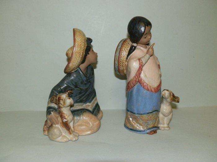 Lladró - Beeld, coppia bimbi - 18 cm - Steengoed, Antiek en Kunst, Antiek | Glas en Kristal