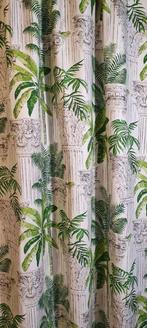 Origineel weefsel Art Nouveau met kolommen en monumenten -