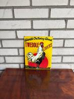 Emaille reclamebord - Worth Crowing About – TWEddle Chicks –