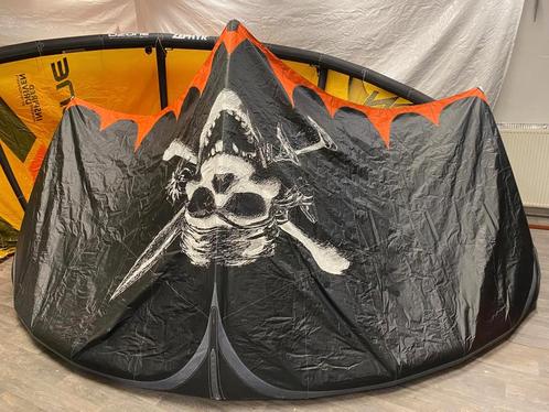 Naish Pivot 14m 2021 LE, zgan, Watersport en Boten, Kitesurfen, Gebruikt, Ophalen of Verzenden