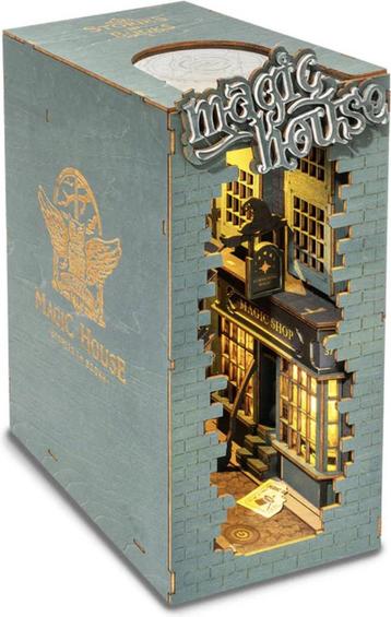 Robotime BookNook Magic House DIY Houten Modelbouw beschikbaar voor biedingen