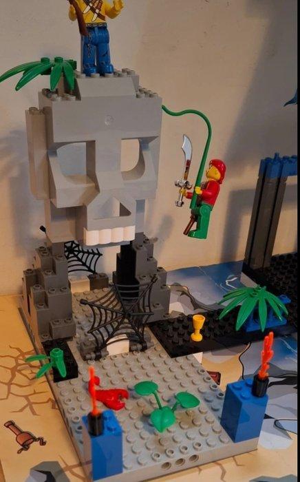 Lego Set - 7074 - Pirates - 7074 Skull Island, Kinderen en Baby's, Speelgoed | Duplo en Lego