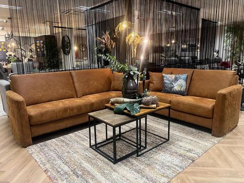 Nieuwe mooie bank in microleder in vele kleuren vanaf 849.-, Huis en Inrichting, Banken | Complete zithoeken, Nieuw, Leer, Stof