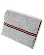 Etui, pouch, hoes voor laptop in Jan Taminiau style., Nieuw