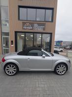 Audi TT 2001 Grijs, Auto's, Audi, Dealer onderhouden, TT, Zwart, Cabriolet