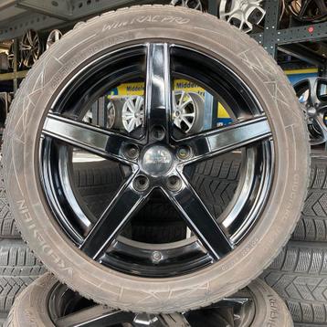 Kia / Hyundai | 215/50-17 winterbanden + velgen | 1025-40 beschikbaar voor biedingen
