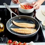Demeyere Alu Industry 3 Koekenpannenset  - Inductie -, Huis en Inrichting, Keuken | Potten en Pannen, Ophalen of Verzenden, Zo goed als nieuw