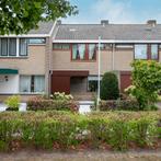 Eengezinswoning met tuin, wasmachine en gestoffeerd, Rozenburg