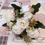 Kunst Boeket - Zijden Rozen Roos Bloemen Luxe Boeketten, Huis en Inrichting, Woonaccessoires | Kunstplanten en Kunstbloemen, Verzenden