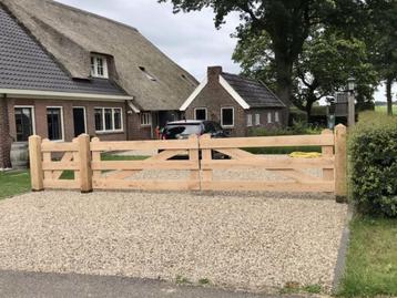 Eiken hek beschikbaar voor biedingen
