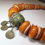 Collier Berber Morocco - Wol, hars (Ambre copal),, Antiek en Kunst