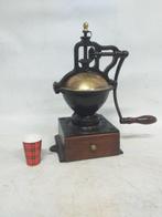 Peugeot - Koffiemolen - Messing, Gietijzer - Peugeot