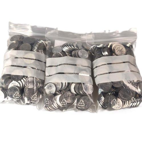 Portugal. Lot of 300x 10 Centavos Uncirculated Coins (dates:, Postzegels en Munten, Munten | Europa | Niet-Euromunten