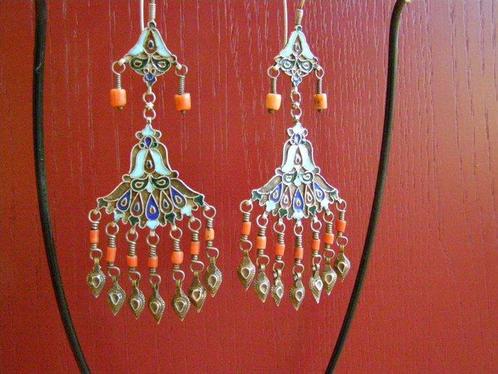 OORBELLEN OEZBEKISTAN - 11,2 cm - Zilver - Bloedkoraal -, Antiek en Kunst, Kunst | Niet-Westerse kunst