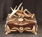 Black Forest juwelen - Kist - Hoorn, Hout
