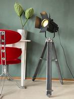 Selecon - Staande lamp (2) - Acclaim Fresnel - Metaal, Hout,, Antiek en Kunst, Antiek | Lampen